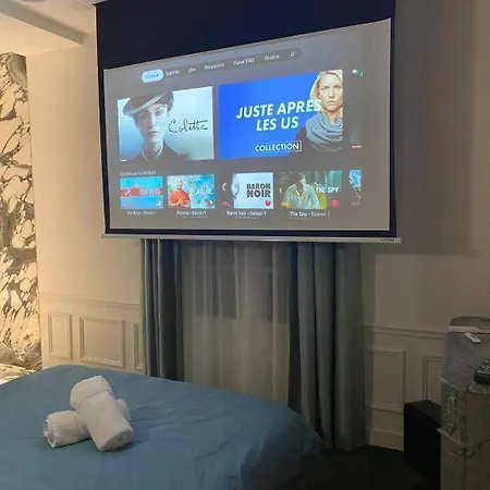 Luxurious Penthouse Near Champs Elysees And Front Of Eiffel Tower Apartment News Paris